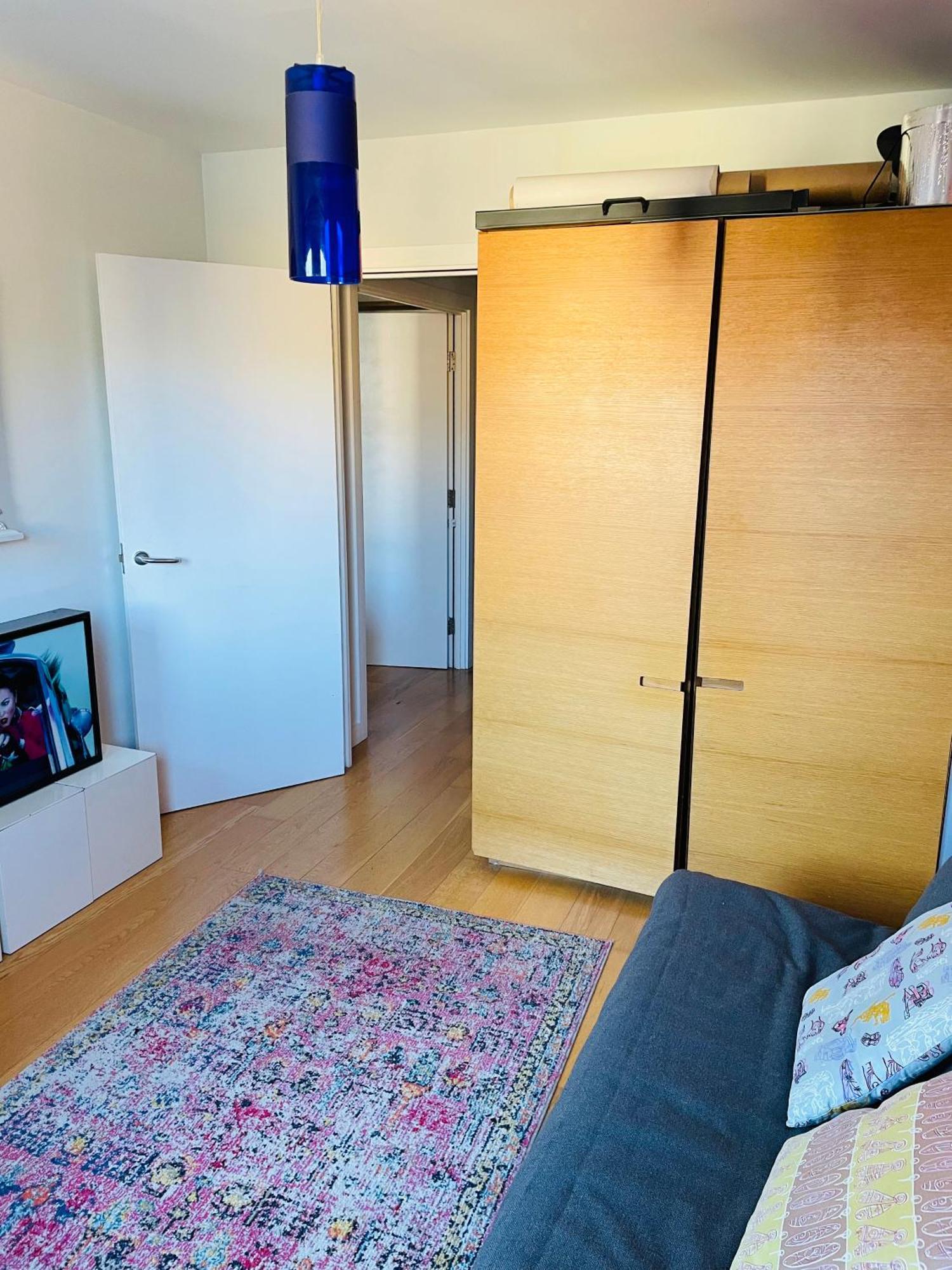 Lovely Loft Style Flat In N16 Londra