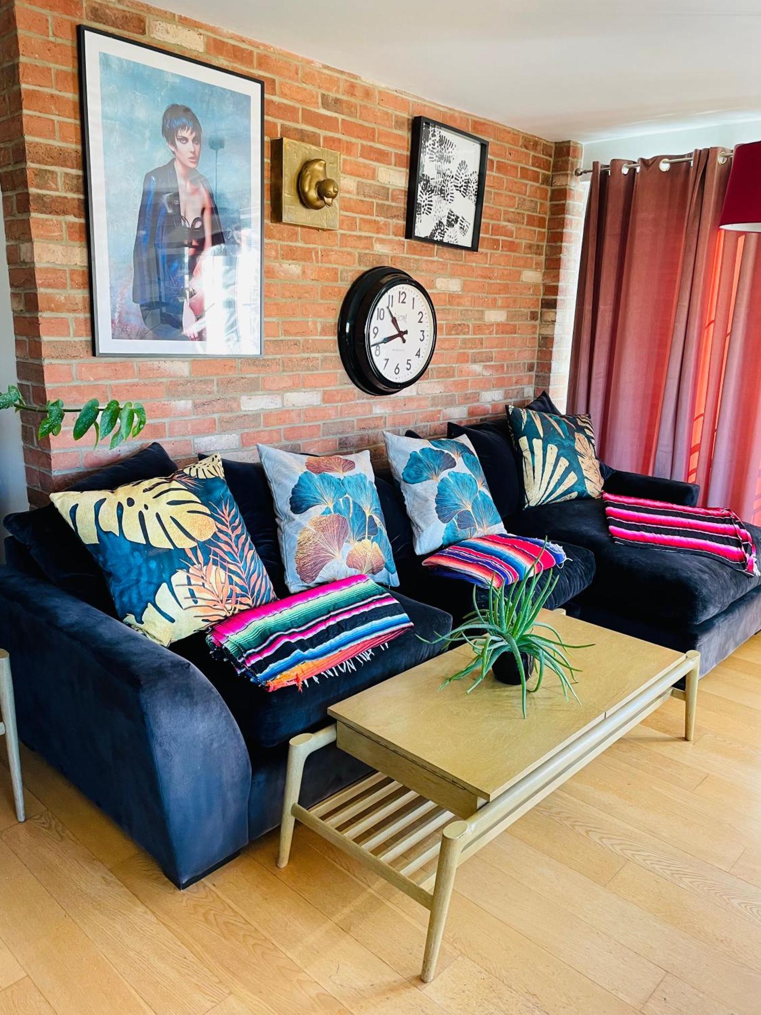 Lovely Loft Style Flat In N16 Appartamento Londra